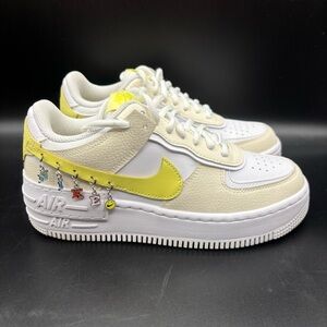 Air Force 1 Shadow SE Women’s Shoe Pale Ivory Lt Zitron Box  Included Charms 7‎